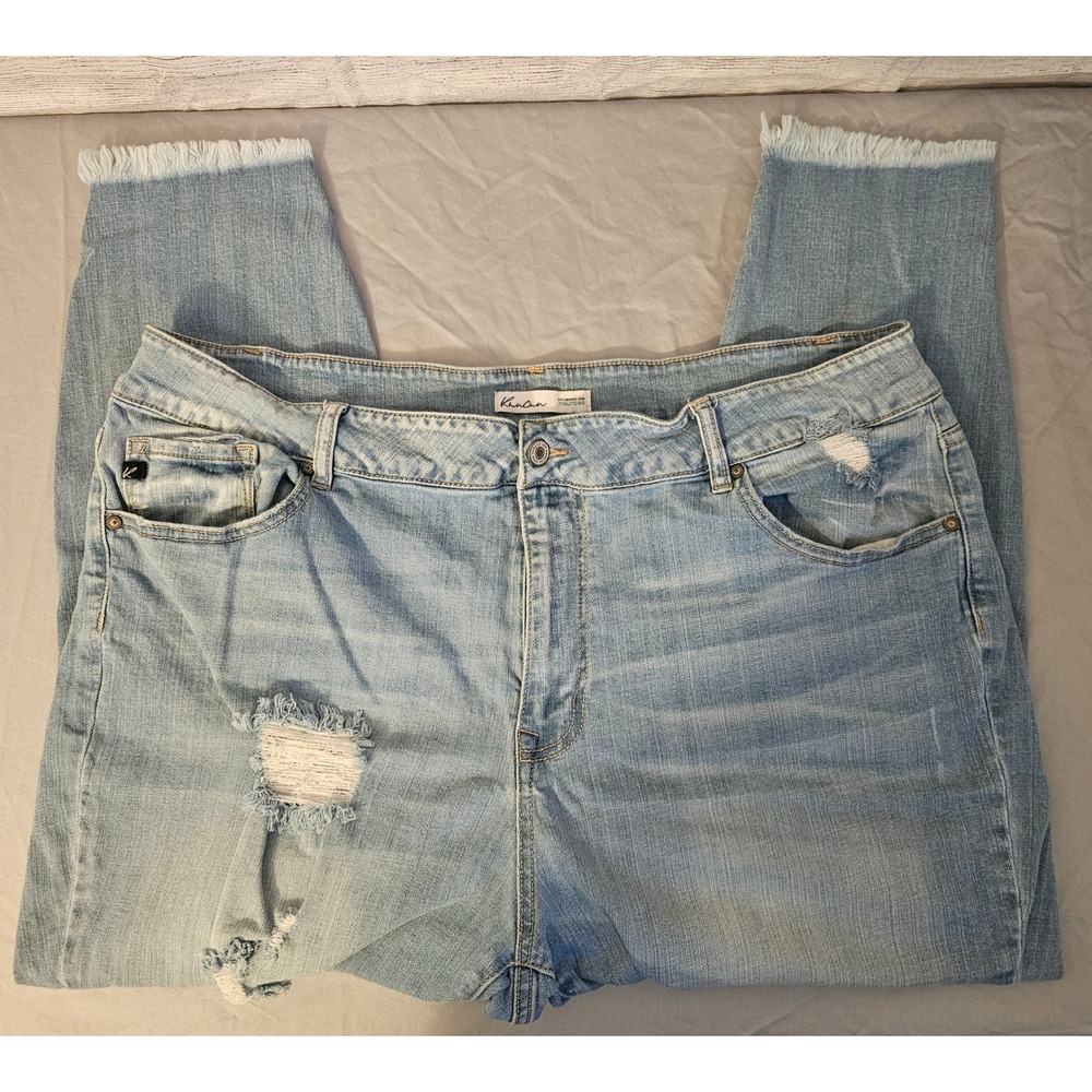 KanCan Plus Size Women's 24 Distressed Cropped Raw Hem Light Wash Jeans L152